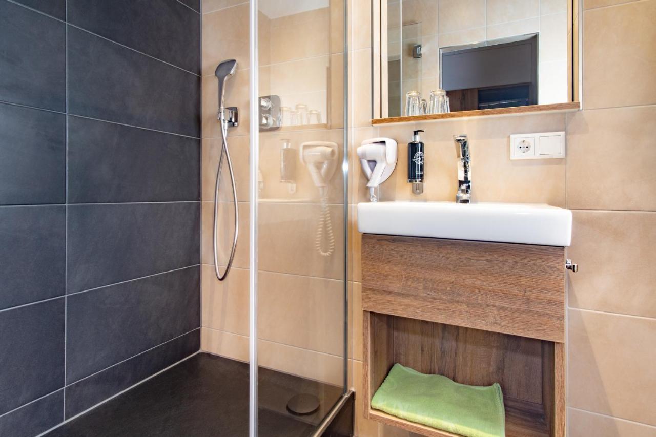 Hotel Wettiner Hof ريزا المظهر الخارجي الصورة