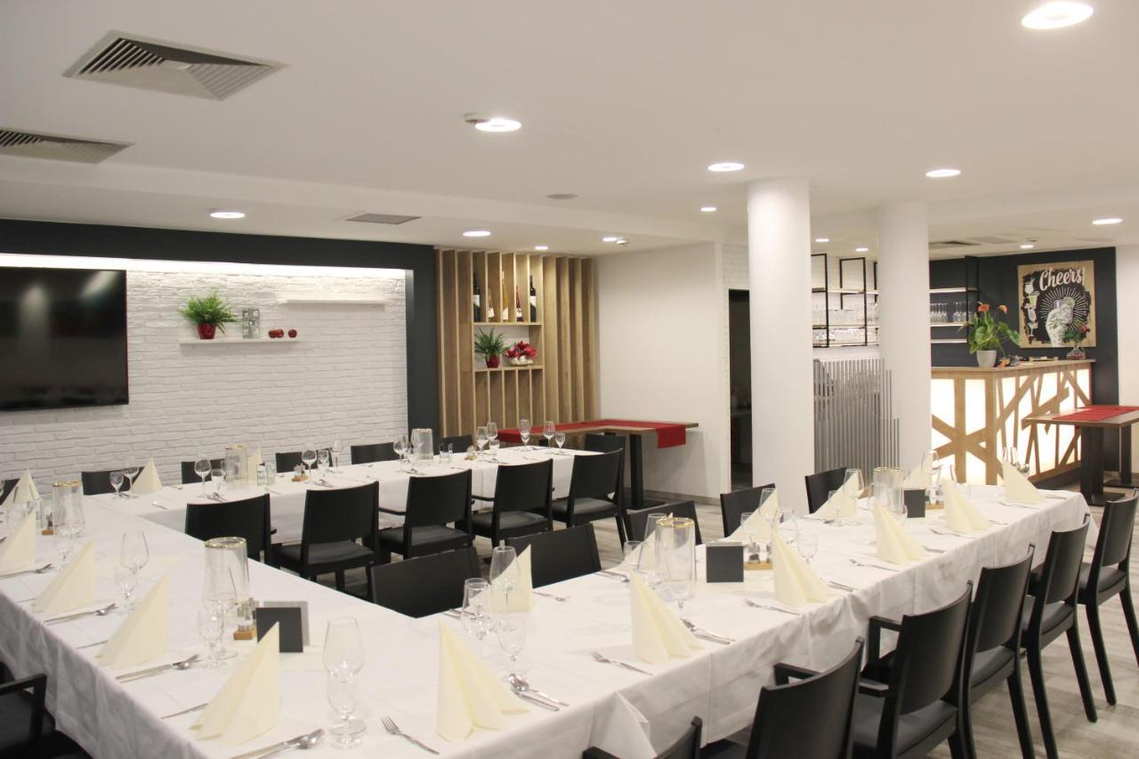 Hotel Wettiner Hof ريزا المظهر الخارجي الصورة